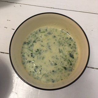 冷凍ほうれん草と豆乳のスープ